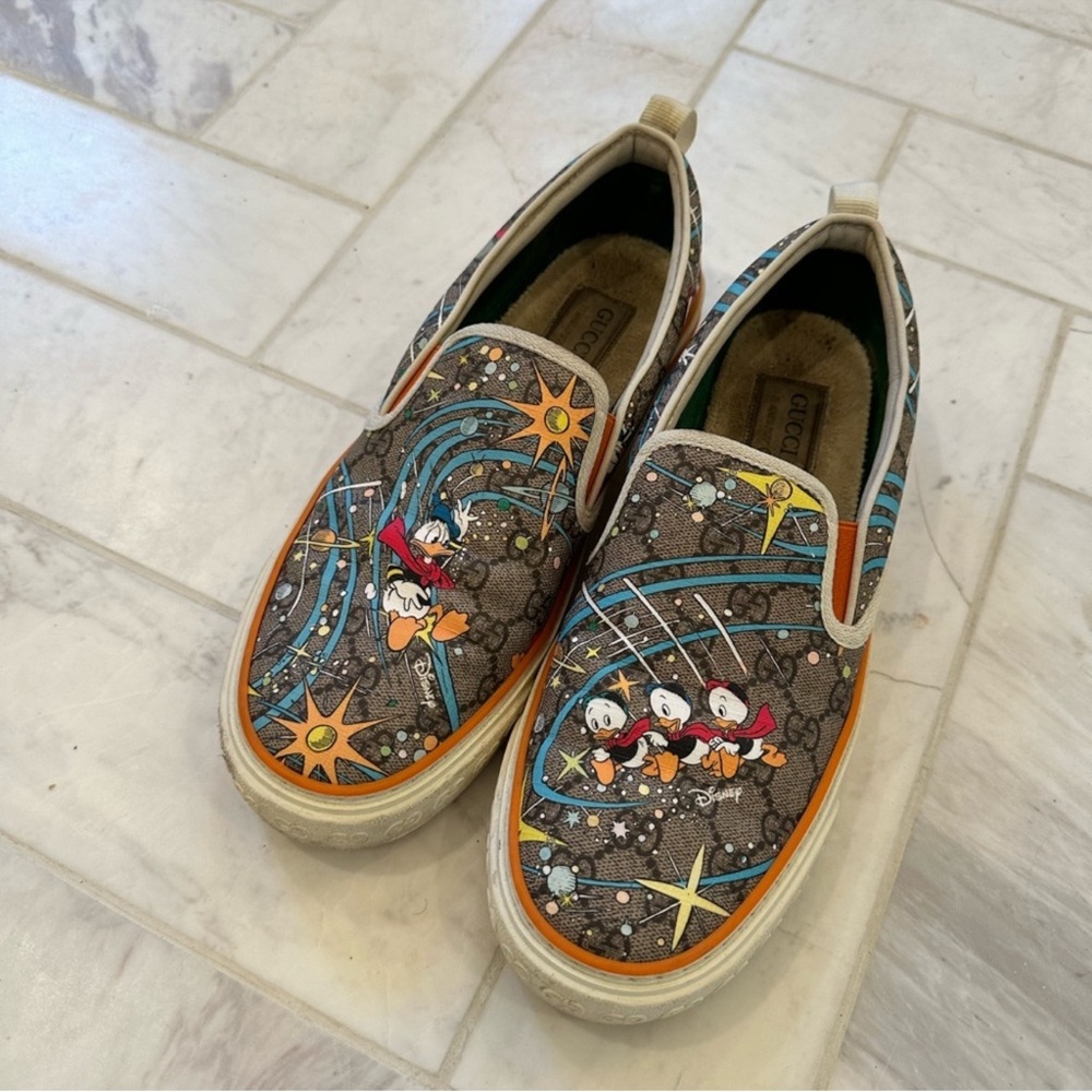 GUCCI X Disney| Tennis 1977 slip on Donald Duck - Picture 2 of 10